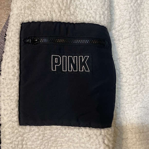 Pink reversible jacket - Picture 3 of 3